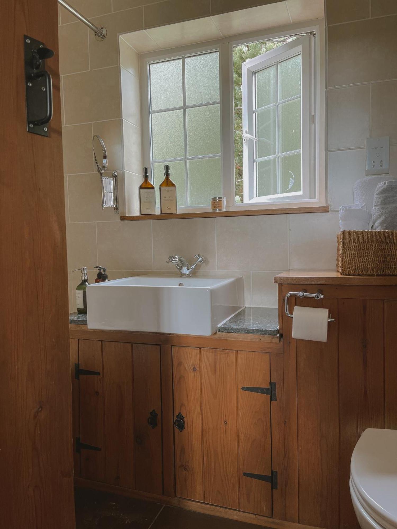 Hotel Outbuildings Dorset Bridport Esterno foto